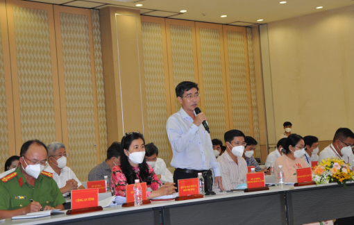 Bình Dương: Mua vé máy bay, lo chỗ ở đón người lao động trở lại làm việc