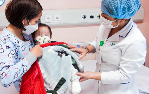 Xông hơi phòng COVID-19, bé trai 6 tháng tuổi bị bỏng nặng