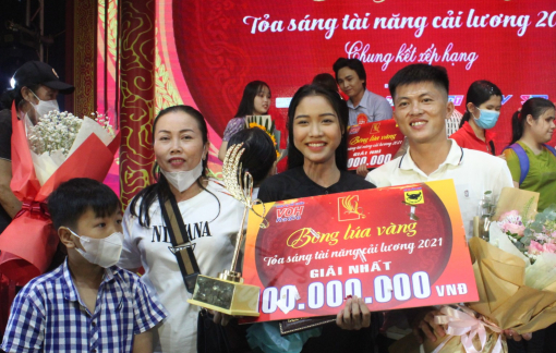 Cô sinh viên đến từ Bạc Liêu đoạt danh hiệu quán quân Bông lúa vàng