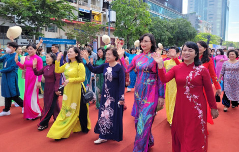 Gần 2.000 hội viên, phụ nữ thành phố tham dự lễ kỷ niệm Ngày Quốc tế Phụ nữ