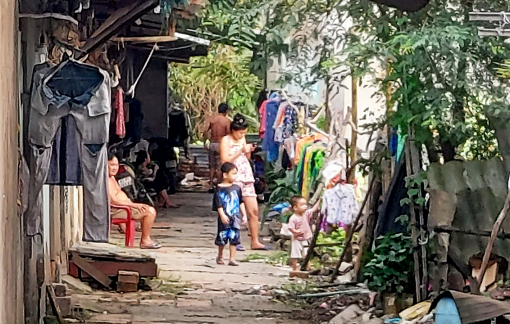 Công nhân mong có chỗ gửi con để yên tâm đi làm