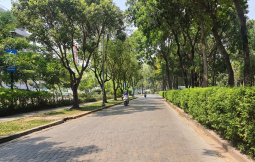 Xác minh vụ người phụ nữ bị cướp xịt hơi cay, dùng súng uy hiếp tại Aeon Mall
