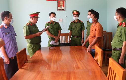 Giám đốc công ty buôn lậu hàng ngàn tấn hạt điều bị bắt