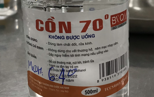 Uống nhầm cồn công nghiệp mua tại hiệu thuốc, người đàn ông nguy kịch