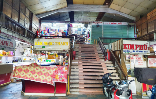 Chợ, trung tâm thương mại ế ẩm:Tiểu thương nghỉ bán ngày càng nhiều