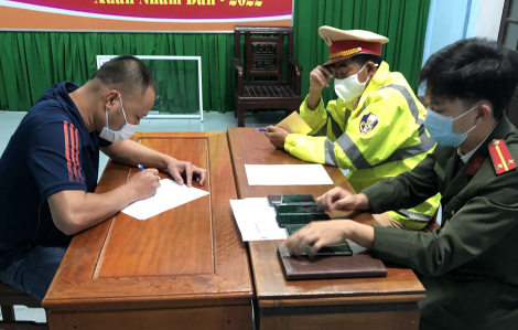 Thừa Thiên- Huế: Phát hiện 2 người đàn ông quốc tịch Trung Quốc nhập cảnh trái phép