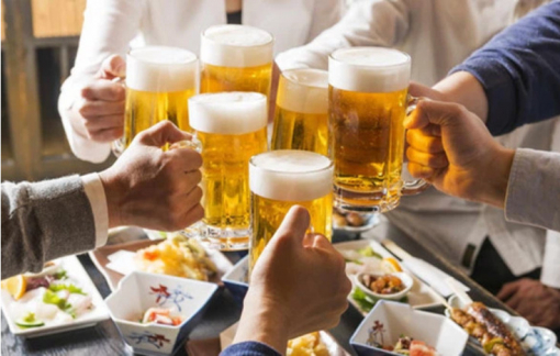 Ăn nhậu phải có đàn bà mới vui?