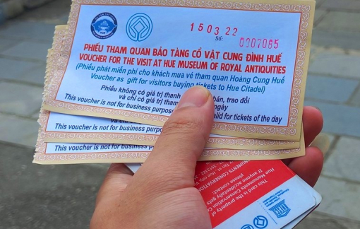 Tham quan Cung đình Huế: Nhiều chỗ không xem cũng mất tiền?