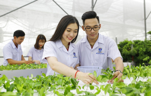Trường đại học ngoài công lập tiên phong tại Việt Nam có nhiều chương trình đào tạo đạt chuẩn AUN-QA
