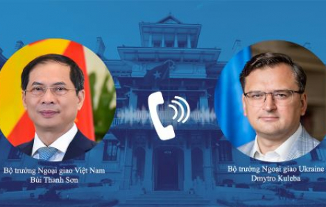Bộ trưởng Bộ Ngoại giao Việt Nam điện đàm với Bộ trưởng Bộ ngoại giao Nga và Ukraine