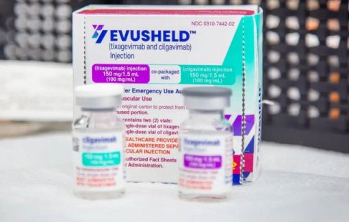 Bộ Y tế: Evusheld là thuốc, không phải là “siêu vắc xin”