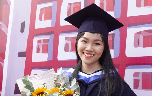 Chàng thủ khoa kép và cô bạn thân tốt nghiệp song ngành loại giỏi