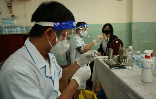 Có đúng vắc xin ngừa viêm phổi, phế cầu cũng ngừa được COVID-19?