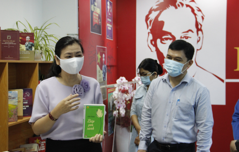 Khai mạc triển lãm không gian văn hóa Hồ Chí Minh tại Báo Phụ Nữ TPHCM