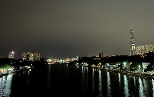 Có 1 TPHCM rất khác trong đêm giờ trái đất