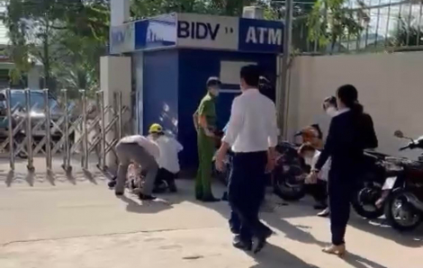 Phòng giao dịch ngân hàng BIDV ở Bình Dương lại bị cướp