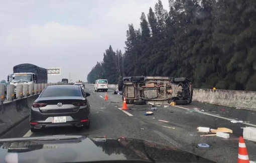 Phó chủ tịch UBND TPHCM Lê Hòa Bình gặp nạn trên cao tốc TPHCM - Trung Lương