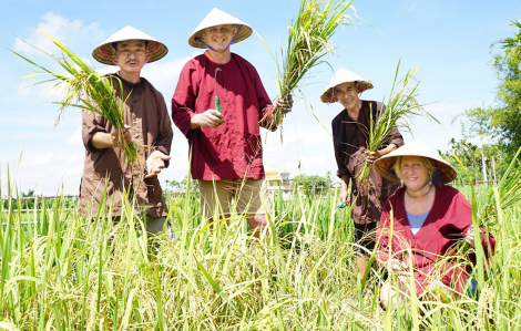 Cùng hành động để phát triển du lịch xanh