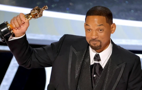 Will Smith xin rời Viện hàn lâm sau cú tát