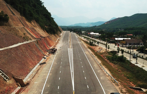 Đà Nẵng: Quyết liệt đóng các lối mở tự phát trước ngày cao tốc La Sơn - Túy Loan vận hành