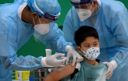 Thủ tướng: Hoàn thành tiêm vắc xin COVID-19 cho trẻ em trong quý II/2022