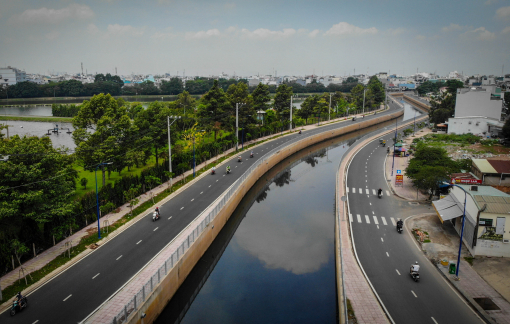 Thay áo mới cho kênh Nước Đen