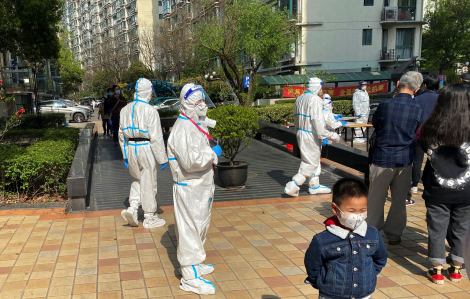 Bất lực trước số ca nhiễm không thuyên giảm, Thượng Hải “đánh bạo” tái mở cửa