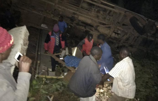 Tai nạn xe buýt nghiêm trọng khiến 106 người thương vong ở Zimbabwe