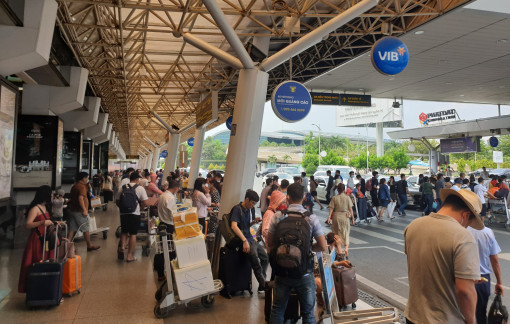 Từ 18/4, hành khách có thể đón xe buýt tại ga quốc nội sân bay Tân Sơn Nhất