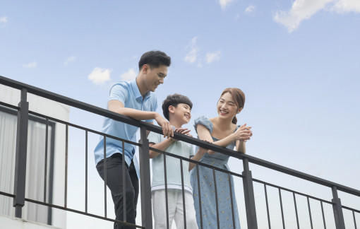 Người yêu lén lút quan hệ với người khác, rồi bắt tôi phải chấp nhận