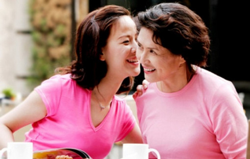 Mẹ chồng tránh mặt con dâu chỉ vì một chuyện khá xấu hổ
