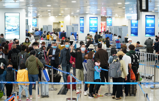 TPHCM kiến nghị dừng khai báo y tế ở cửa khẩu Tân Sơn Nhất