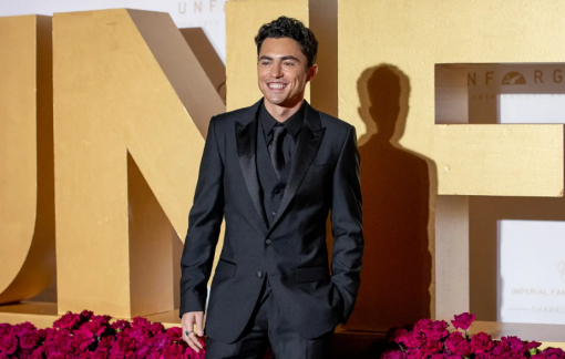 Victoria's Secret lần đầu tiên có người mẫu nam