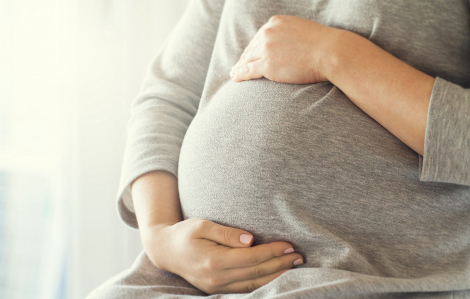 Những nguy cơ cho mẹ và bé khi mang đa thai