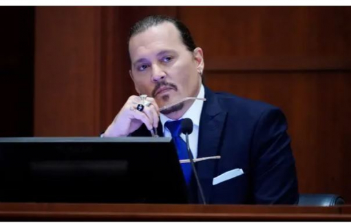 Diễn viên Johnny Depp: "Tôi bị vợ đánh"