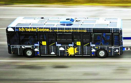 Đức đưa xe buýt chạy bằng năng lượng mặt trời vào sử dụng