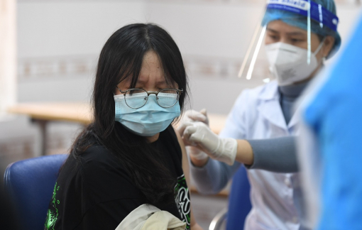 Ngày 4/5, số ca mắc COVID-19 tăng nhẹ sau nhiều ngày liên tiếp giảm