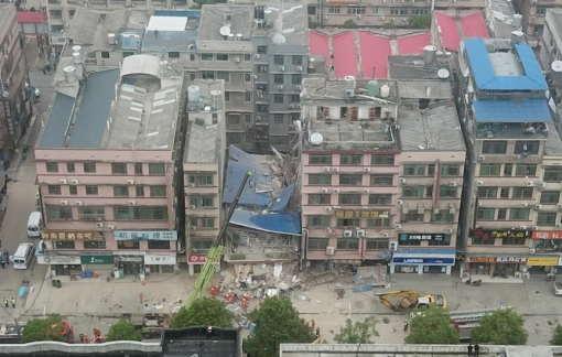 Trung Quốc: Tìm thấy nạn nhân sống sót sau 6 ngày vùi trong đống đổ nát