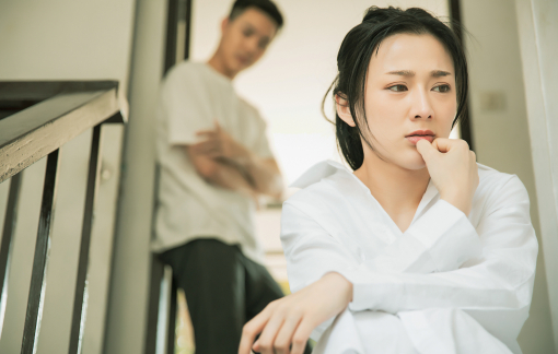 Chồng bảo cứ vô tư sai phạm, chỉ cần xin lỗi một câu là xong!