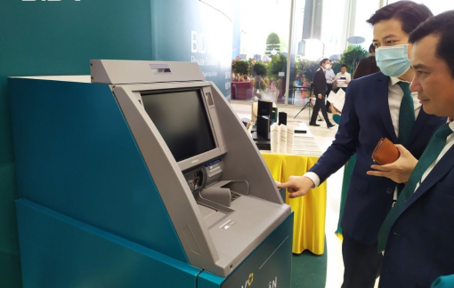 Làm sao có thể dùng căn cước công dân gắn chip rút tiền tại ATM?