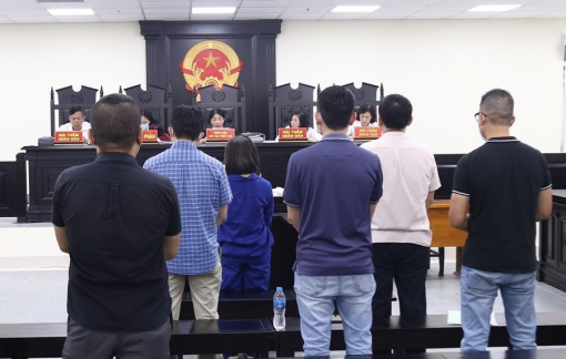 Xét xử vụ lừa đảo chứng khoán với số tiền lên tới 300 tỷ đồng