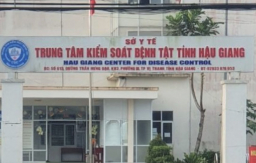 Cách chức Giám đốc CDC Hậu Giang liên quan vụ Công ty Việt Á