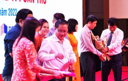 Trao giải báo chí về Đồng bằng sông Cửu Long