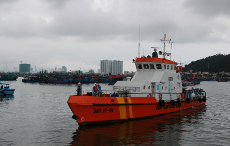 Cứu nạn kịp thời 2 thuyền viên Philippines bị đa chấn thương