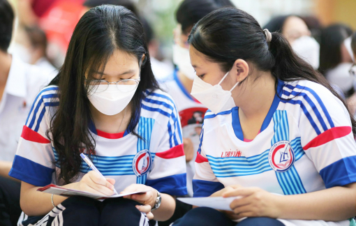 Xét tuyển đại học năm 2022 có “dễ thở” hơn?