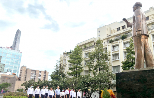 Kỳ 3: Người dân là trung tâm của sự phát triển