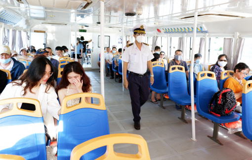 Bài 1: Luồng tuyến ít, dịch vụ nghèo nàn