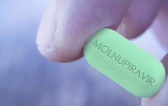 Thêm một loại thuốc Molnupiravir nội điều trị COVID-19 được cấp phép lưu hành