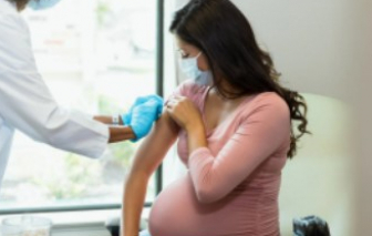 Thụy Điển tiêm mũi vắc xin COVID-19 thứ 5 cho người trên 65 tuổi, phụ nữ mang thai
