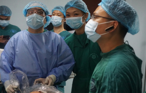 Băn khoăn bác sĩ “ngoại” phải thành thạo tiếng Việt